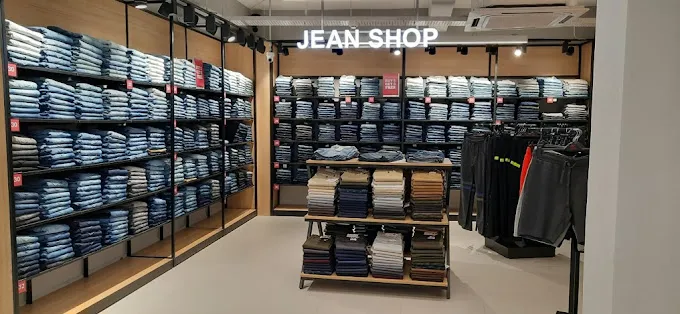 Megamart